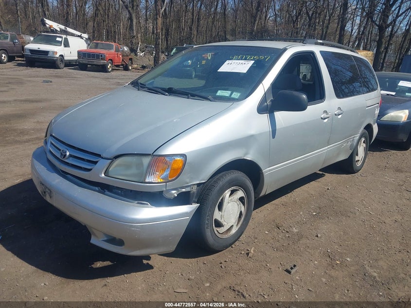 2002 Toyota Sienna Le 4T3ZF13C62U474308 photo 1