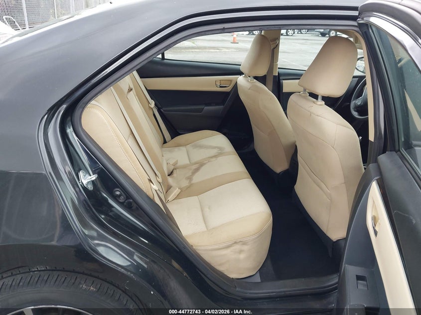 2017 TOYOTA COROLLA auction photo 8