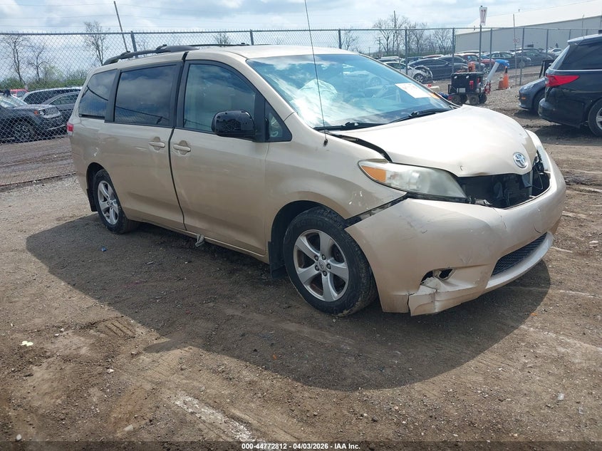 2011 Toyota Sienna Le V6
