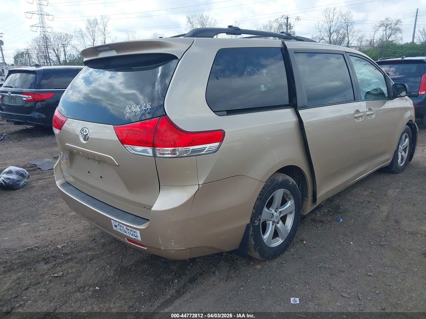2011 Toyota Sienna Le V6