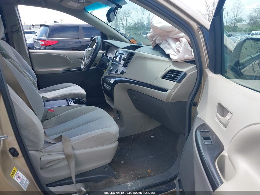 2011 Toyota Sienna Le V6