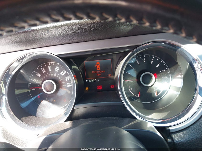 FORD MUSTANG 2014 VIN 1ZVBP8AM0E5277372