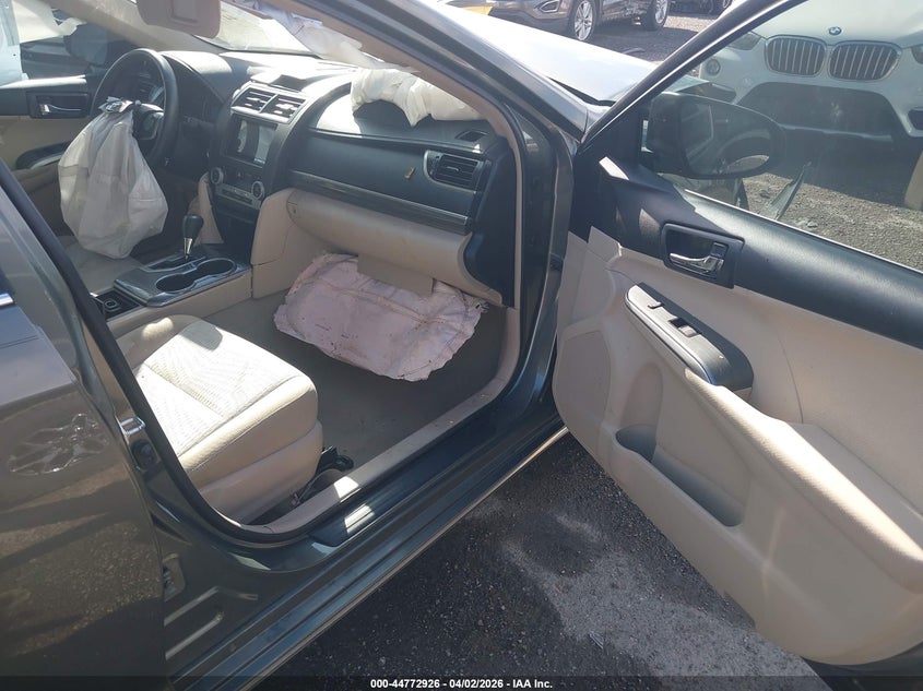 2012 TOYOTA CAMRY HYBRID auction photo 5