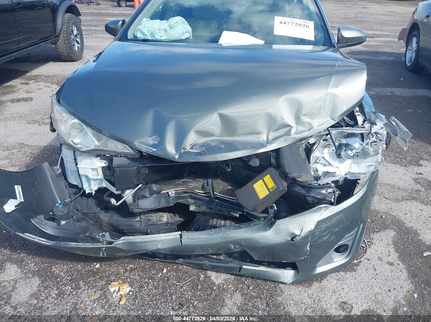 2012 TOYOTA CAMRY HYBRID auction photo 6