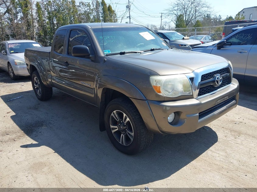 2011 TOYOTA TACOMA BASE V6