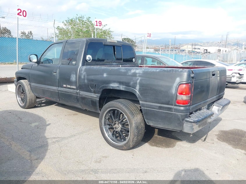 1999 Dodge Ram 1500 St