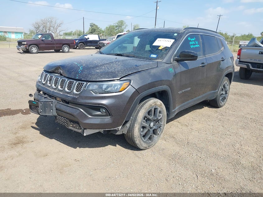 3C4NJDFN1RT599858 2024 Jeep Compass Latitude Lux Fwd photo 1