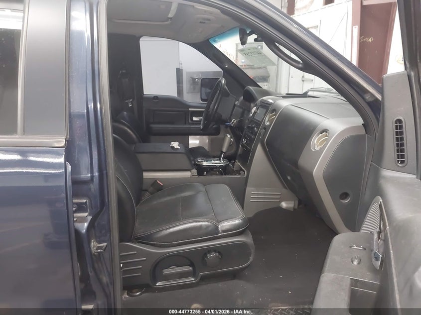 2005 FORD F-150 auction photo 5