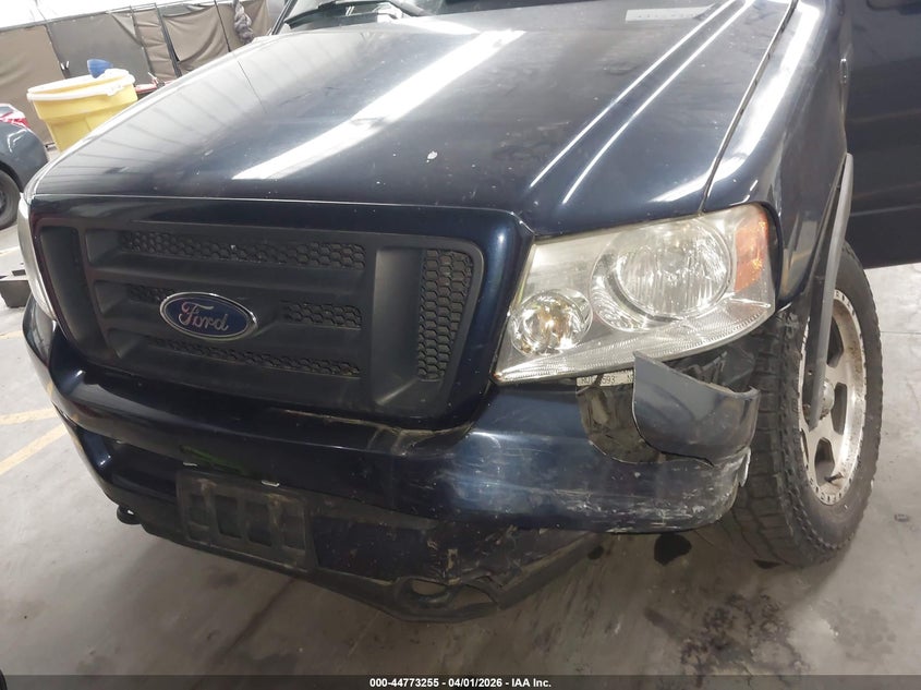 2005 FORD F-150 auction photo 6