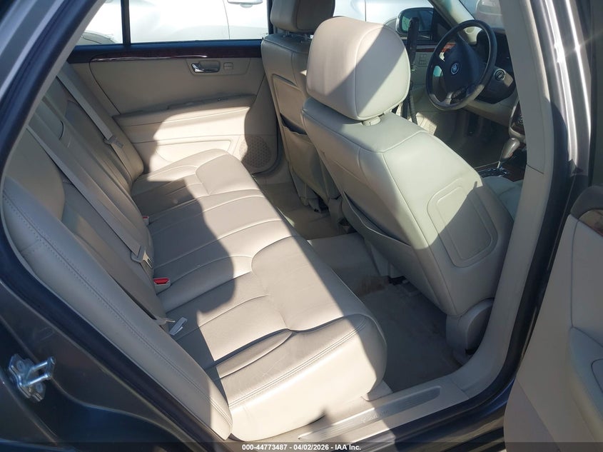 2007 Cadillac Dts Luxury I VIN: 1G6KD57Y87U168710 Lot: 44773487