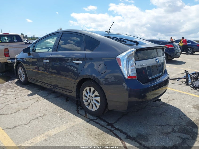 2014 Toyota Prius Plug-In Advanced