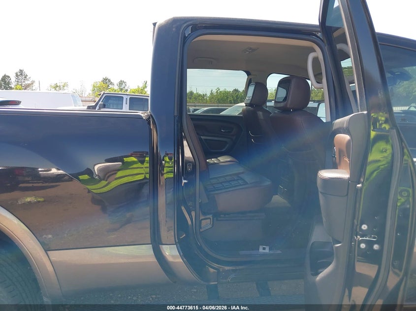 2018 Nissan Titan Xd Platinum Reserve Diesel VIN: 1N6BA1F46JN539018 Lot: 44773615