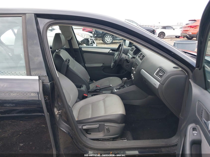 2013 Volkswagen Jetta Hybrid Se