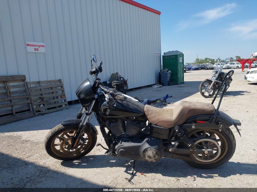 2017 Harley-Davidson Fxdls VIN: 1HD1GS811HC303466 Lot: 44773789