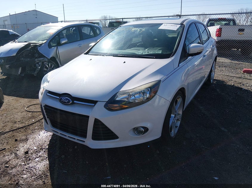 Vin: 1fadp3n21dl245201, lot: 45271339, ford focus titanium 20132