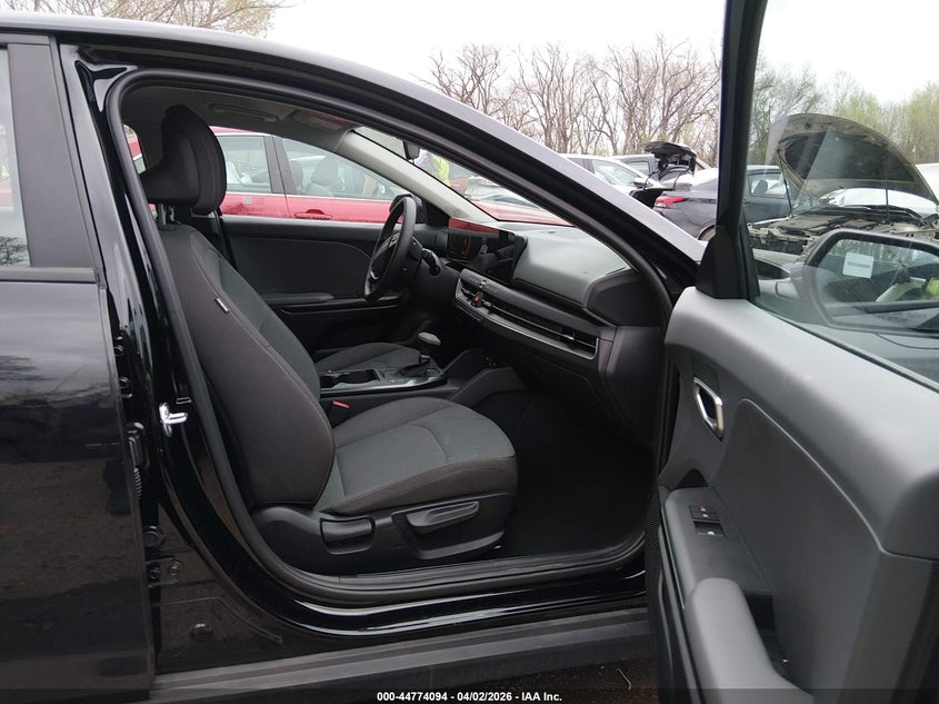 2025 KIA K4 auction photo 5