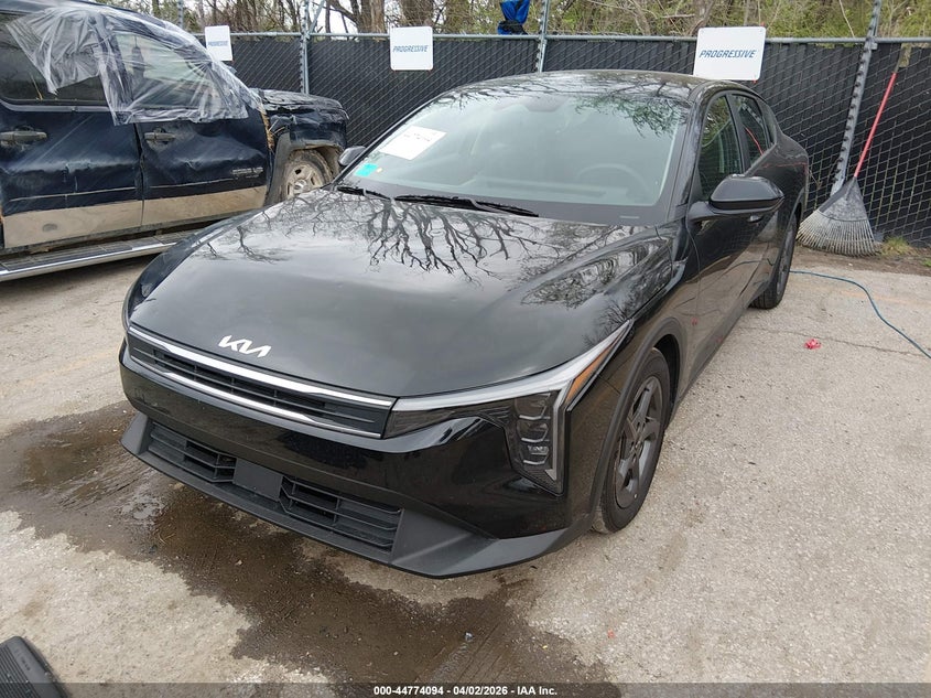 2025 KIA K4 auction photo 6