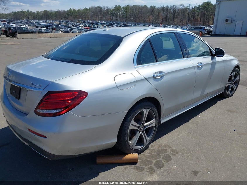 2019 MERCEDES-BENZ E 300 auction photo 4
