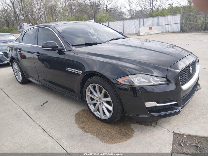 2016 Jaguar Xj R-Sport