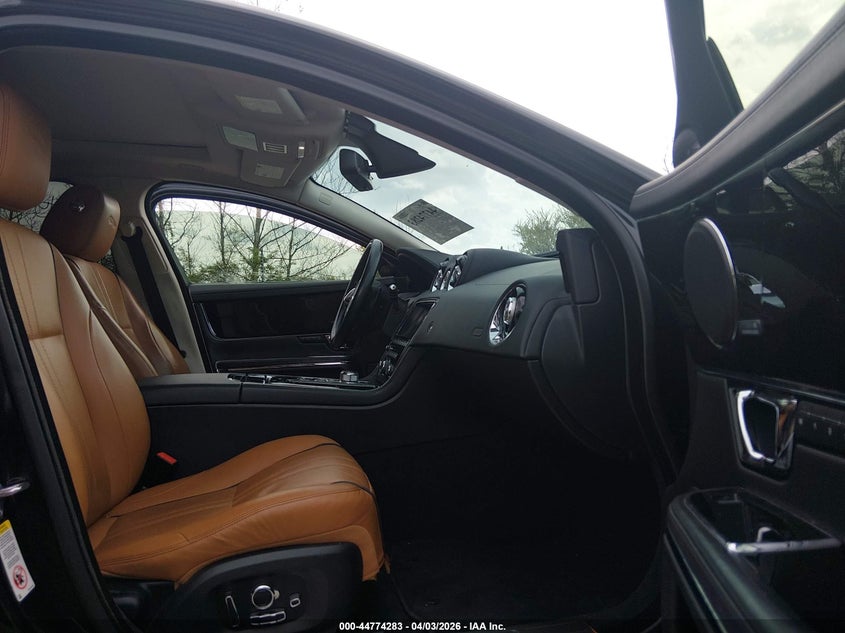 2016 Jaguar Xj R-Sport