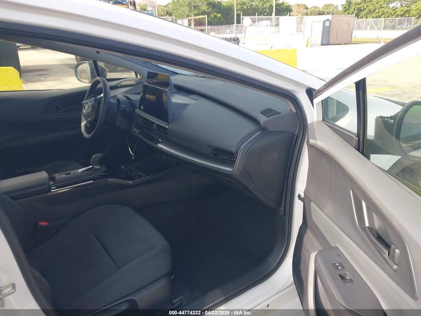 2024 Toyota Prius Le