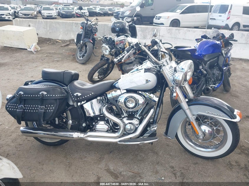 2013 Harley-Davidson Flstc Heritage Softail Classic VIN: 1HD1BWV13DB049091 Lot: 44774538