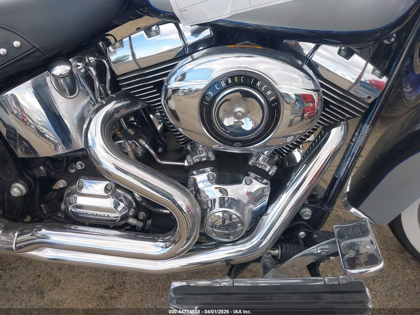 2013 Harley-Davidson Flstc Heritage Softail Classic VIN: 1HD1BWV13DB049091 Lot: 44774538