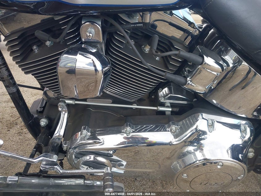 2013 Harley-Davidson Flstc Heritage Softail Classic VIN: 1HD1BWV13DB049091 Lot: 44774538