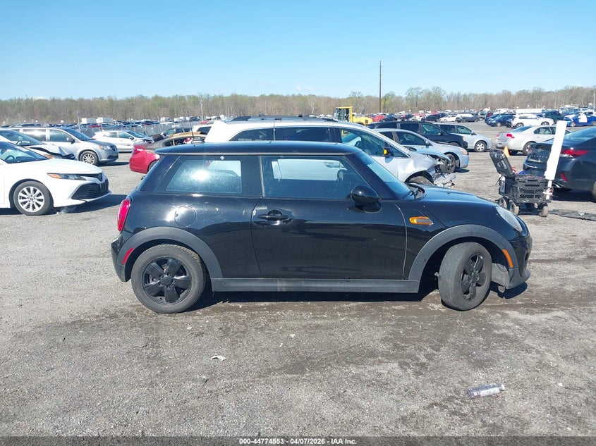 2014 Mini Hardtop Cooper VIN: WMWXM5C59ET935219 Lot: 44774553