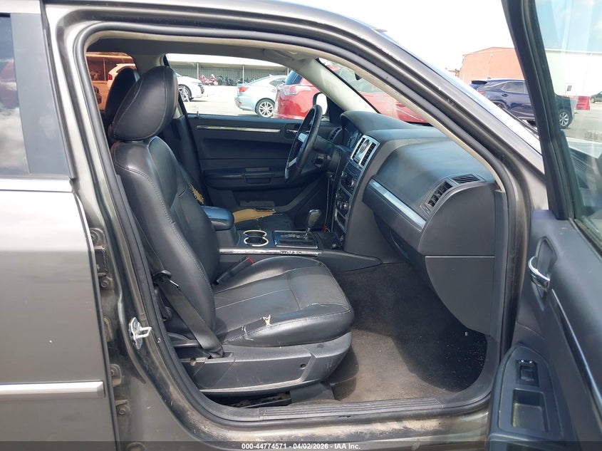 2010 Chrysler 300 Touring/Signature Series/Executive Series