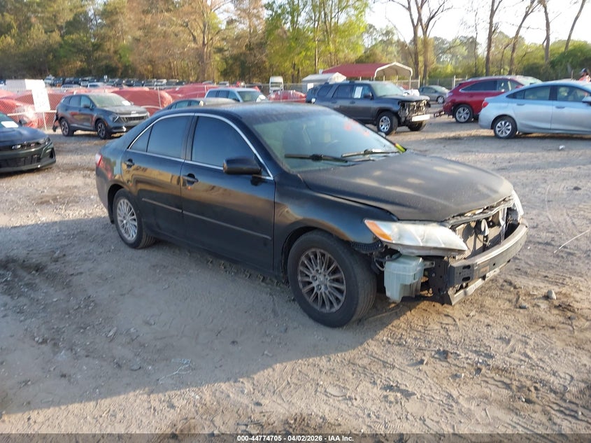 2009 TOYOTA CAMRY LE
