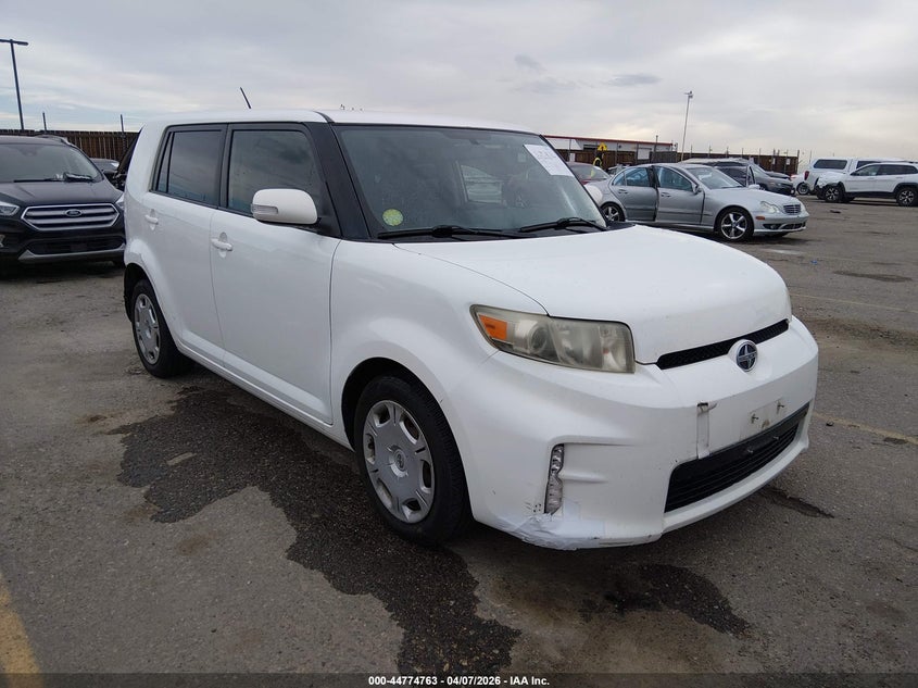 Vin: jtlze4fe2dj033248, lot: 45272011, scion xb 2013 img_1