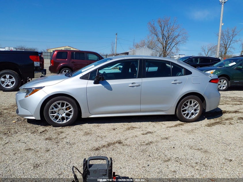 2023 Toyota Corolla 2.0 Le silver Lot 111044774774 Vin 5YFB4MDE0PP011641