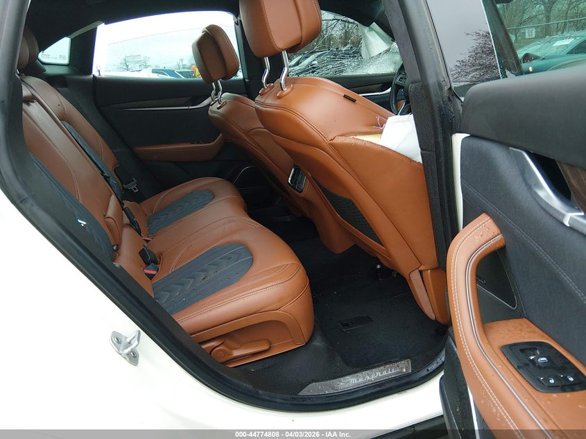 2020 Maserati Levante Granlusso VIN: ZN661XUL9LX355988 Lot: 44774808