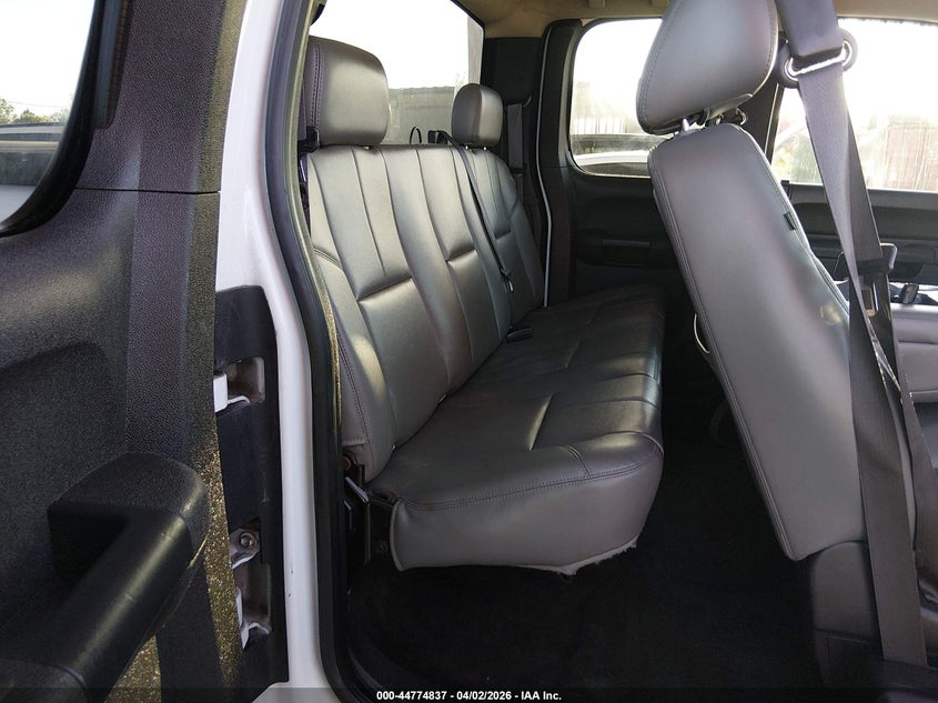 2012 Chevrolet Silverado 4.8 1500 Ls white Lot 111044774837 Vin 1GCRCREA9CZ172998