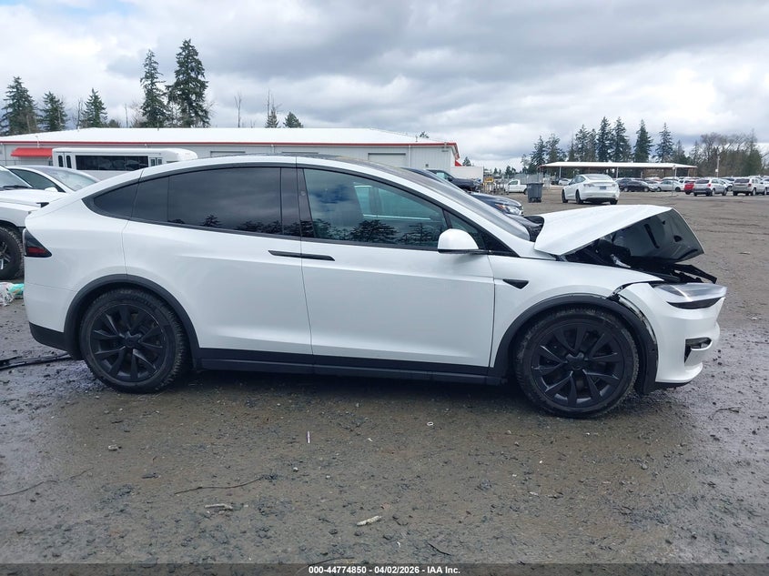 2022 Tesla Model X Dual Motor All-Wheel Drive VIN: 7SAXCAE59NF354790 Lot: 44774850