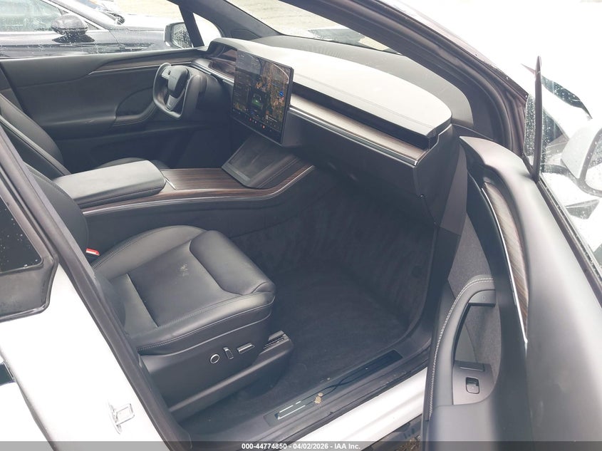 2022 Tesla Model X Dual Motor All-Wheel Drive VIN: 7SAXCAE59NF354790 Lot: 44774850