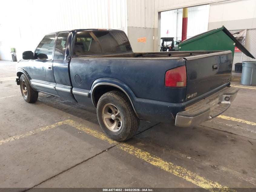 2000 Chevrolet S-10 Ls