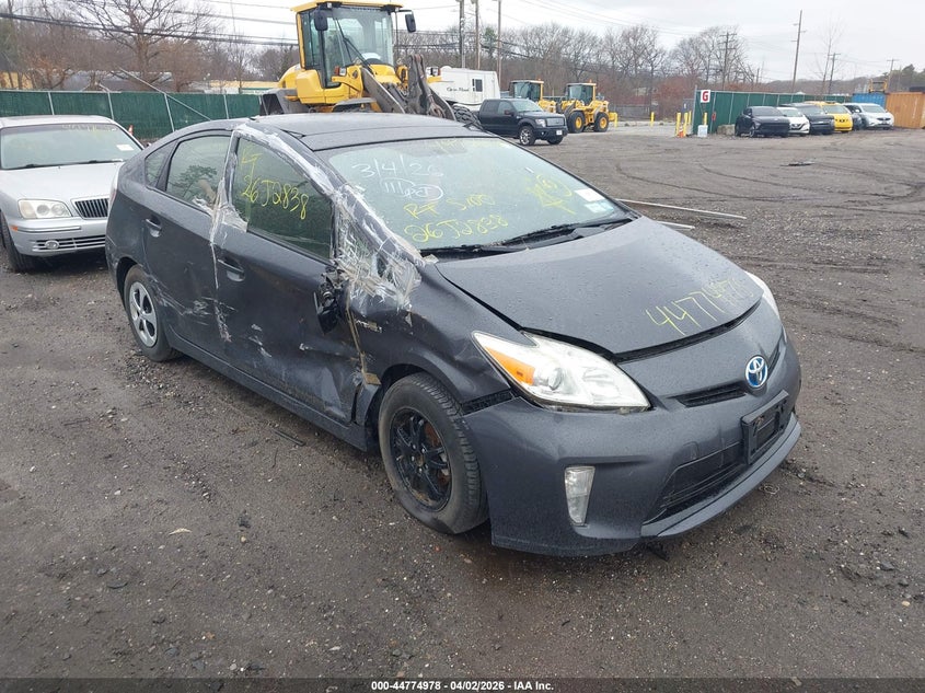 2014 Toyota Prius Three