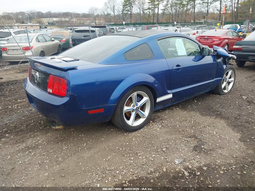 2007 Ford Mustang V6 Deluxe/V6 Premium