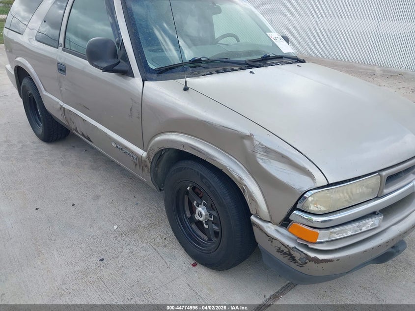 1998 Chevrolet Blazer Ls VIN: 1GNCS18WXWK208459 Lot: 44774996