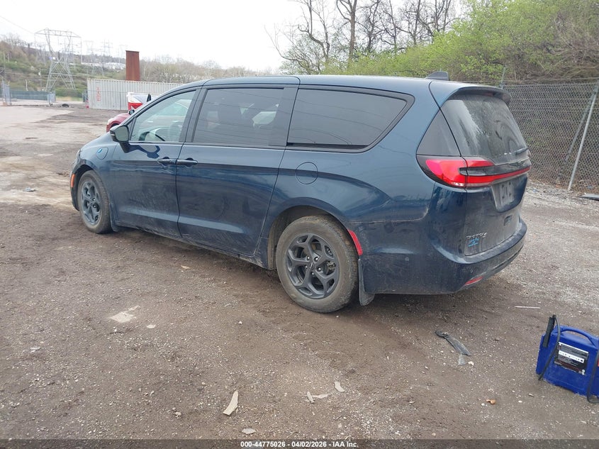 2023 Chrysler Pacifica Hybrid Limited