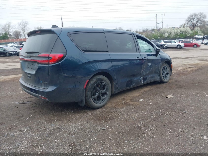 2023 Chrysler Pacifica Hybrid Limited