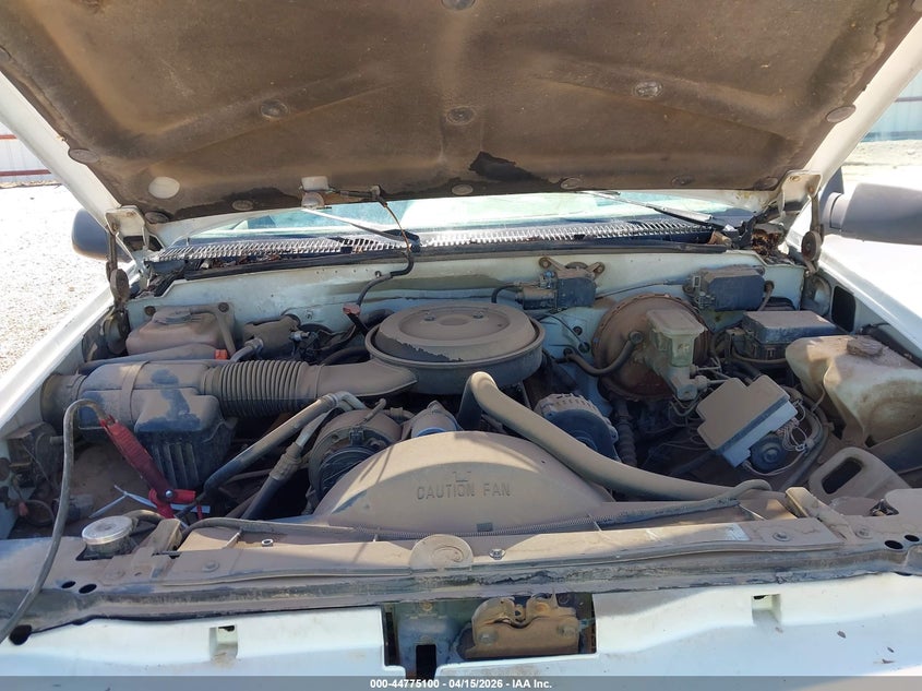 1995 Chevrolet Suburban K1500 VIN: 1GNFK16K4SJ359584 Lot: 44775100