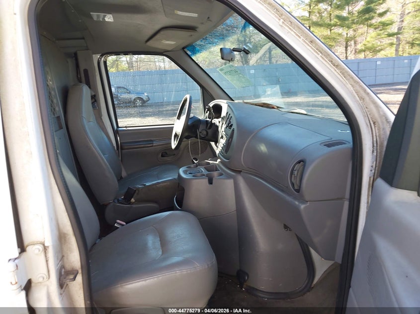 2000 Ford E-150 Commercial/Recreational