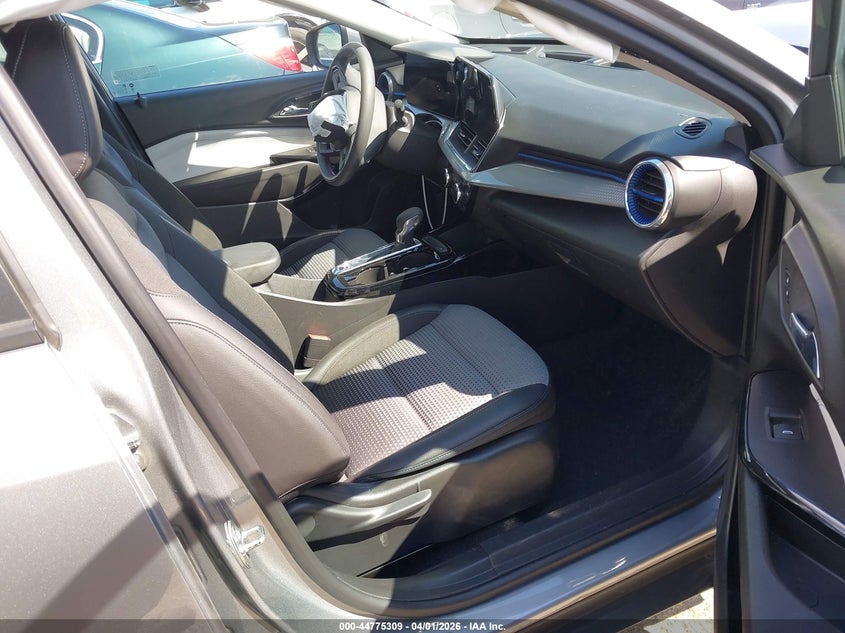 2025 Chevrolet Trax Fwd Lt