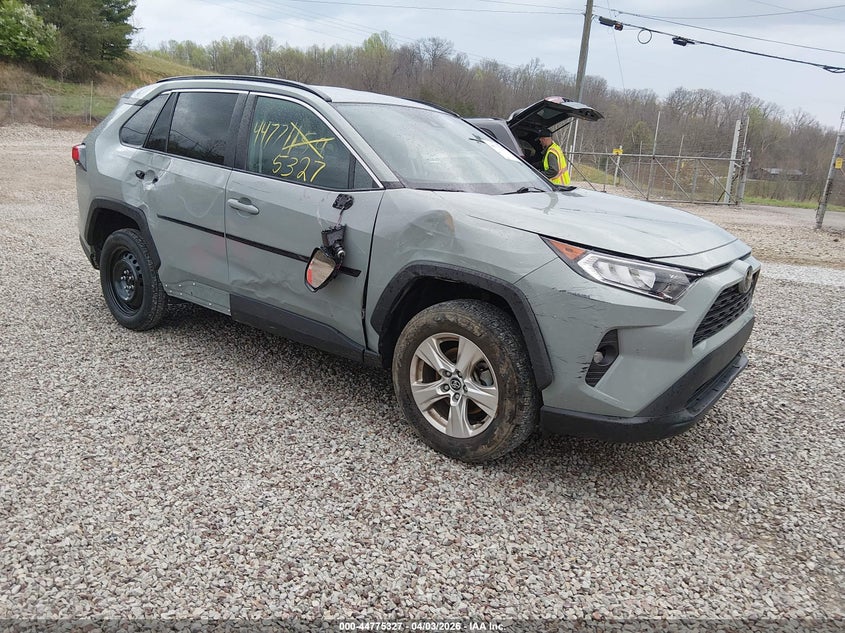 2T3P1RFV5MW153283 2021 Toyota Rav4 Xle auction photo 1