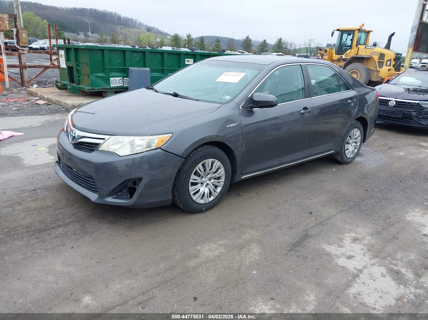 2014 Toyota Camry Hybrid Le
