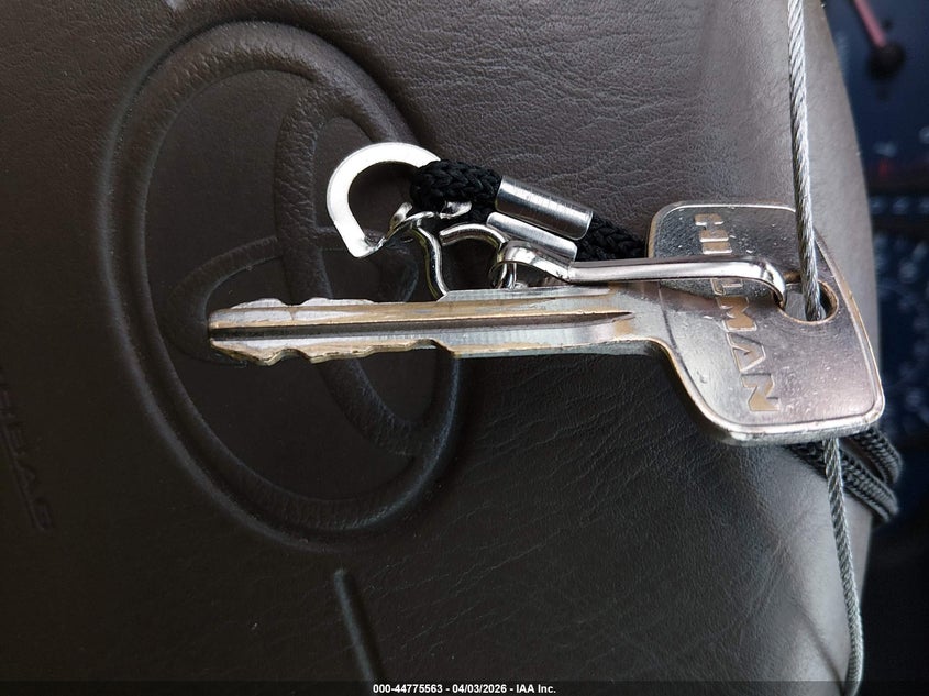 2002 Toyota Sienna Le VIN: 4T3ZF13C42U490717 Lot: 44775563