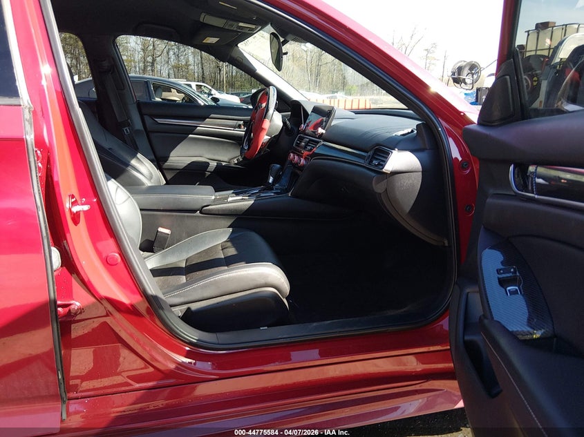 2018 HONDA ACCORD auction photo 5